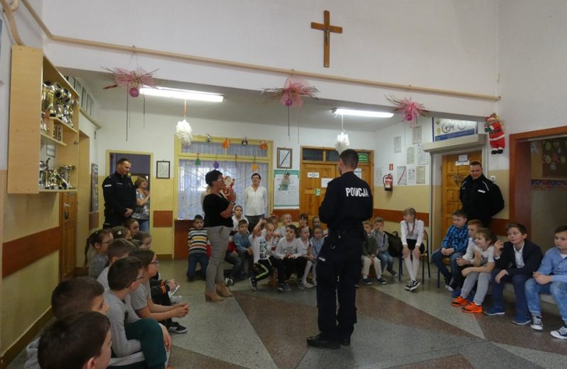 WIZYTA FUNKCJONARIUSZY POLICJI