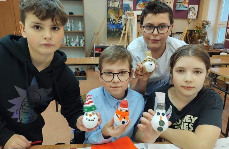 Bałwanki z żarówek