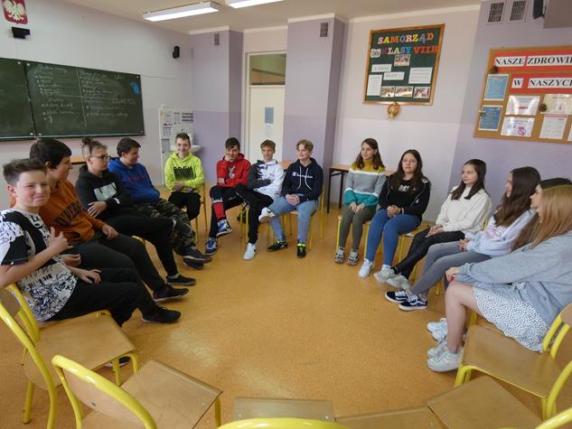 Warsztaty z programu UNPLUGGED w klasach siódmych