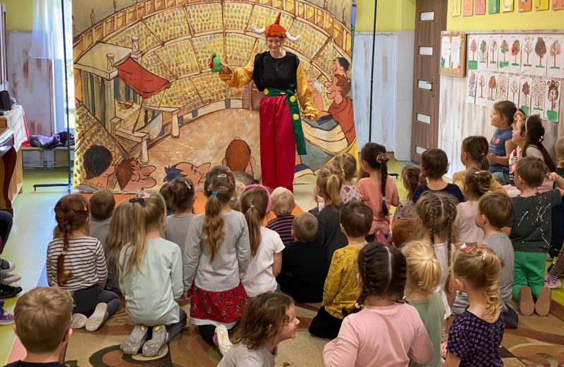 Spektakl w przedszkolu pt. „Asterix ratuje Obelixa”