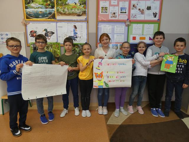 Zajęcia projektowe „Z kotem Amadeuszem przez świat wartości i emocji” – Międzynarodowy Dzień Dzielenia się w kl.3