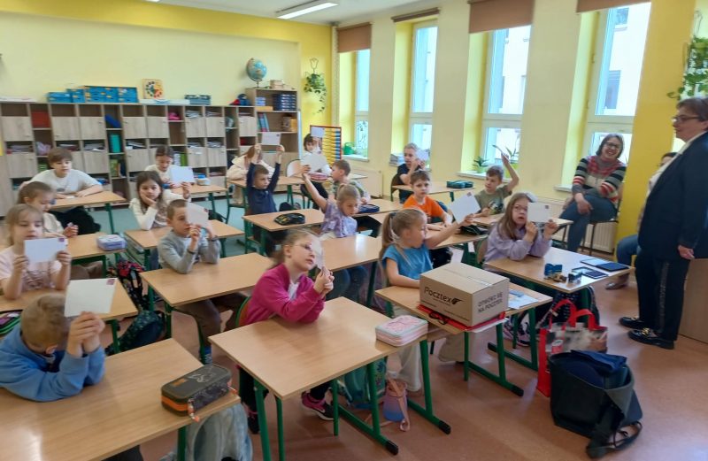„Na poczcie” – niezwykły gość w klasie 1